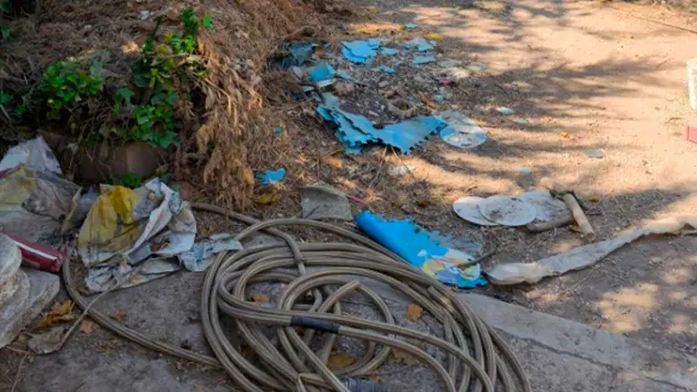 La Polic&iacute;a encontr&oacute; a un perro muerto y a otro en estado cr&iacute;tico en una finca de Pastriz (Zaragoza).