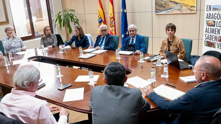 El sector se re&uacute;ne en Agricultura este lunes para abordar la coyuntura de la gripe aviar. Foto: DGA/ Fabi&aacute;n Sim&oacute;n