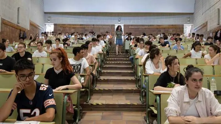 Siguiendo el modelo del grado de Medicina en Huesca durante los primeros a&ntilde;os, en Teruel se implantar&aacute;n los dos primeros cursos del grado. Foto de archivo