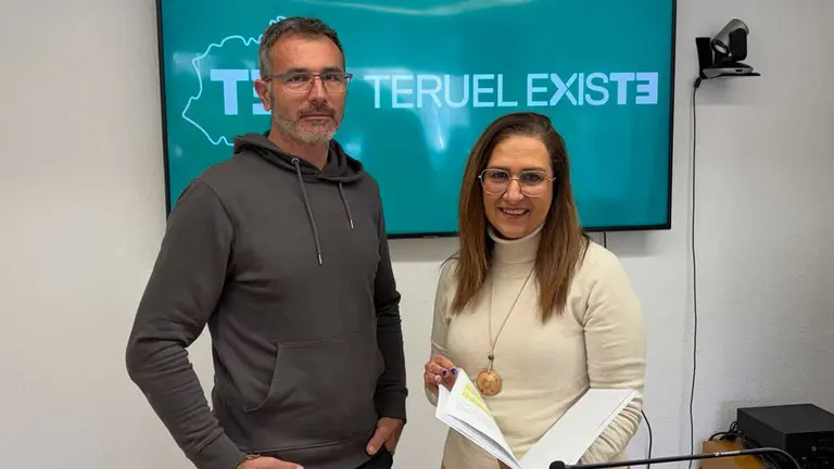 La diputada de Teruel Existe Pilar Buj y el concejal y ganadero Joaqu&iacute;n Gargallo han comparecido sobre le acuerdo UE-Mercosur