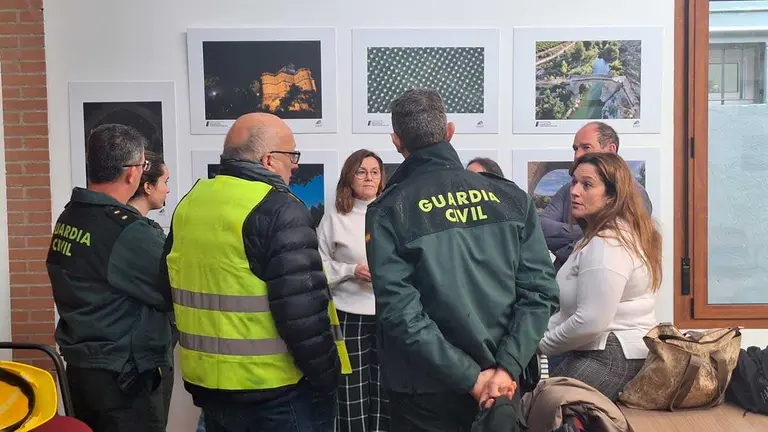 Noelia Herrero, subdelegada del Gobierno en Zaragoza, tomando parte del dispositivo desde Caspe. Foto: Delegaci&oacute;n del Gobierno