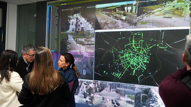 prioridad-sem&aacute;foros-zaragoza-chueca-ayuntamiento-movilidad
