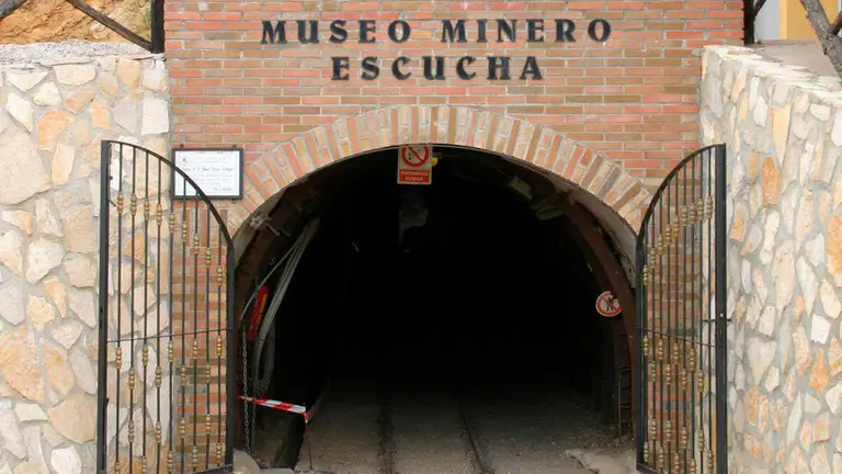 museo-minero-escucha-2