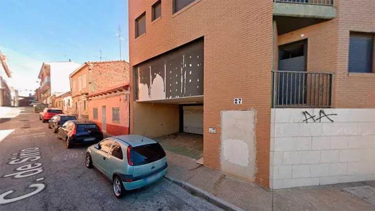 El suceso tuvo lugar en un local okupado de la calle Sirio de Zaragoza, en Valdefierro, la madrugada del lunes de Pascua.