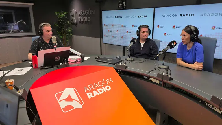Prensa-CARTV-ARag&oacute;n-Radio--Con-Itziar-Miranda-y-Secun-de-la-Rosa