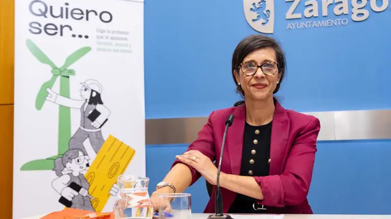 "No podemos hacer informes de vulnerabilidad como churros y sin criterio", ha dicho este lunes la consejera de Pol&iacute;ticas Sociales del Ayto. de Zaragoza, Mari&aacute;n Or&oacute;s. Foto: Miguel G. Garc&iacute;a
