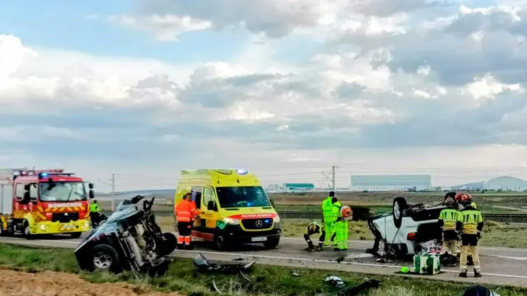 El accidente en la N-234 de Teruel tuvo lugar este lunes  en torno a las 19.00 horas. Foto: Bomberos DPT