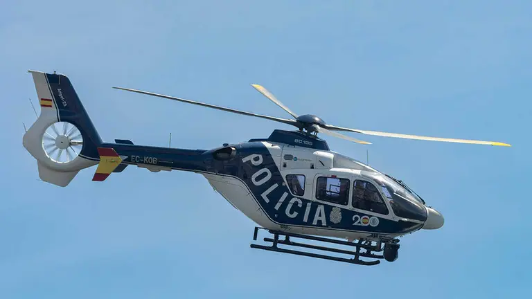 polic&iacute;a-nacional-helicoptero-zaragoza-vecinos