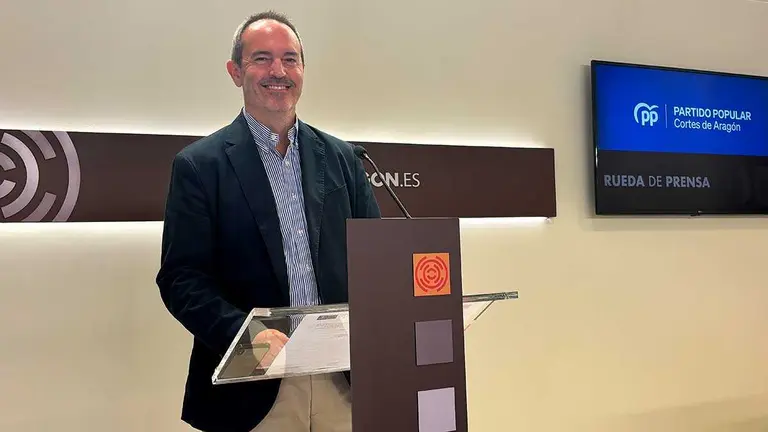 El diputado conservador Juan Pablo Artero este martes en las Cortes. Foto: Cortes de Arag&oacute;n