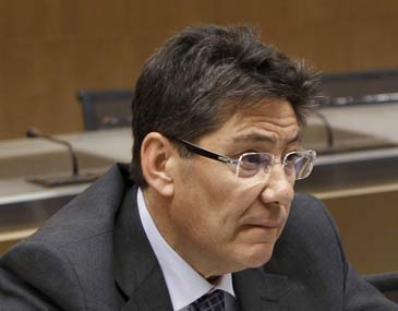 Aliaga asume una nueva Consejería de Industria e Innovación