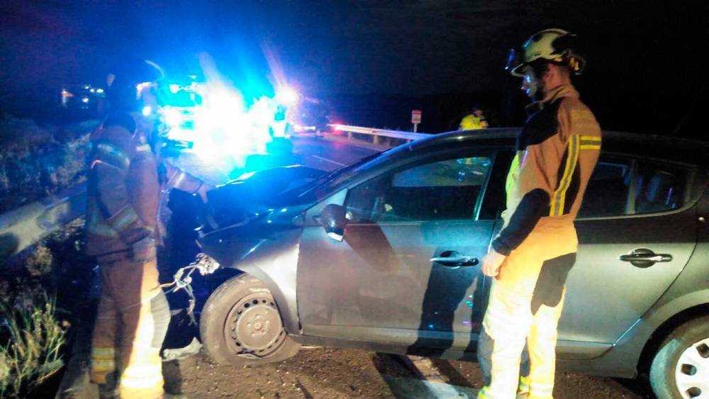 Imagen de una colisión frontal entre dos vehículos en la N-232, una de las más conflictivas de Aragón 