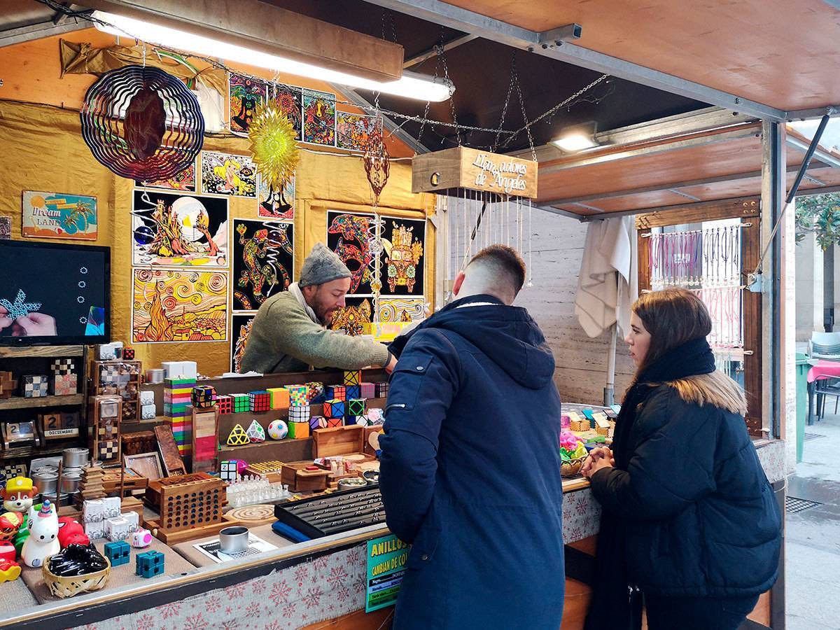 caseta del mercadillo navideño el la Plaza del Pilar