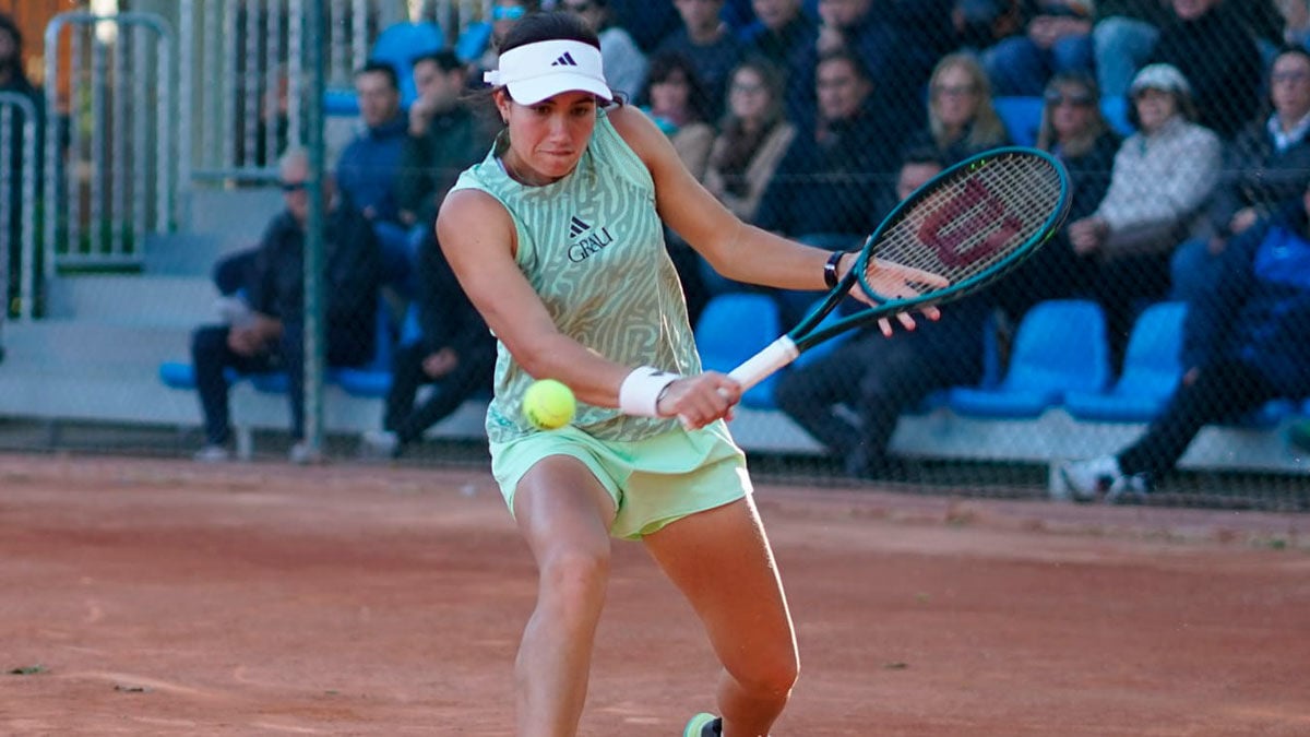 Carlota-Martínez da la sorpresa en los octavos de final. Foto: David Pastor.