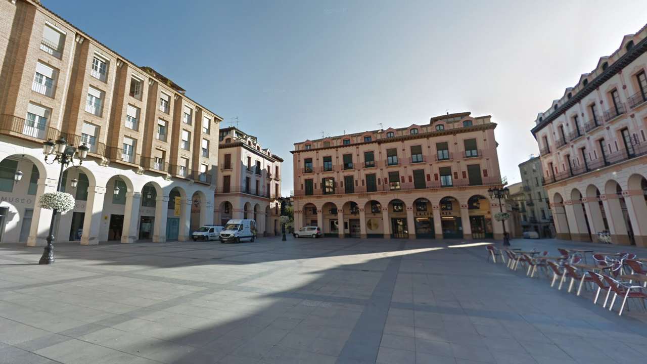 Plaza Luis Lopez Allué