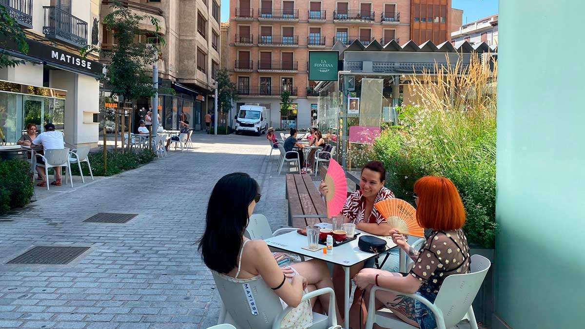 Calor intenso y sofocante durante el sábado de la primera ola de calor en Zaragoza