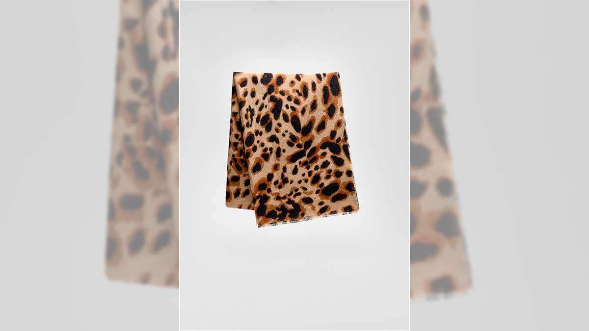 bufanda-leopardo-stradivarius