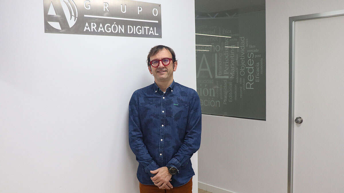 Jorge Panadés ha visitado la sede de Aragón Digital en Zaragoza. Foto: Pilar Álvarez