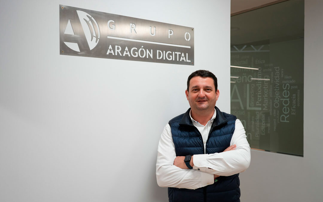 Estevan durante su visita a Aragón Digital. Foto: Pablo Velázquez