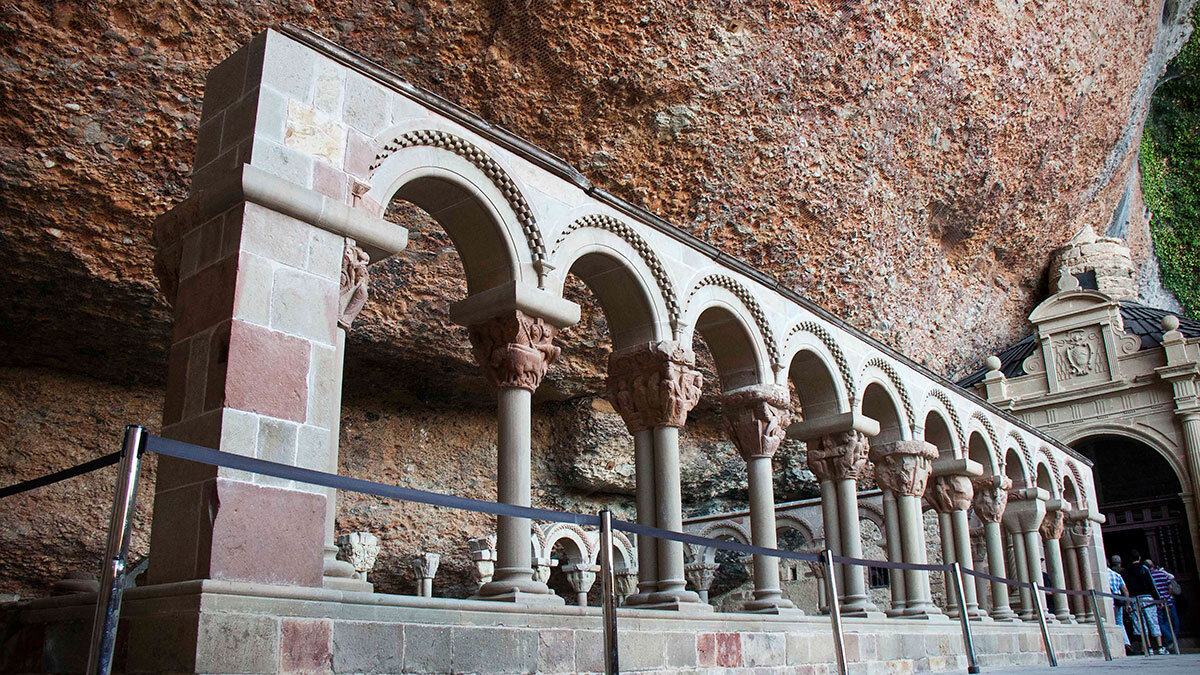 Interior-(Después-del-primer-ladillo)