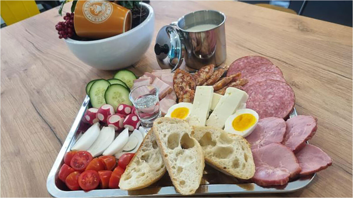 brunch-balcánico-de-plaxinta