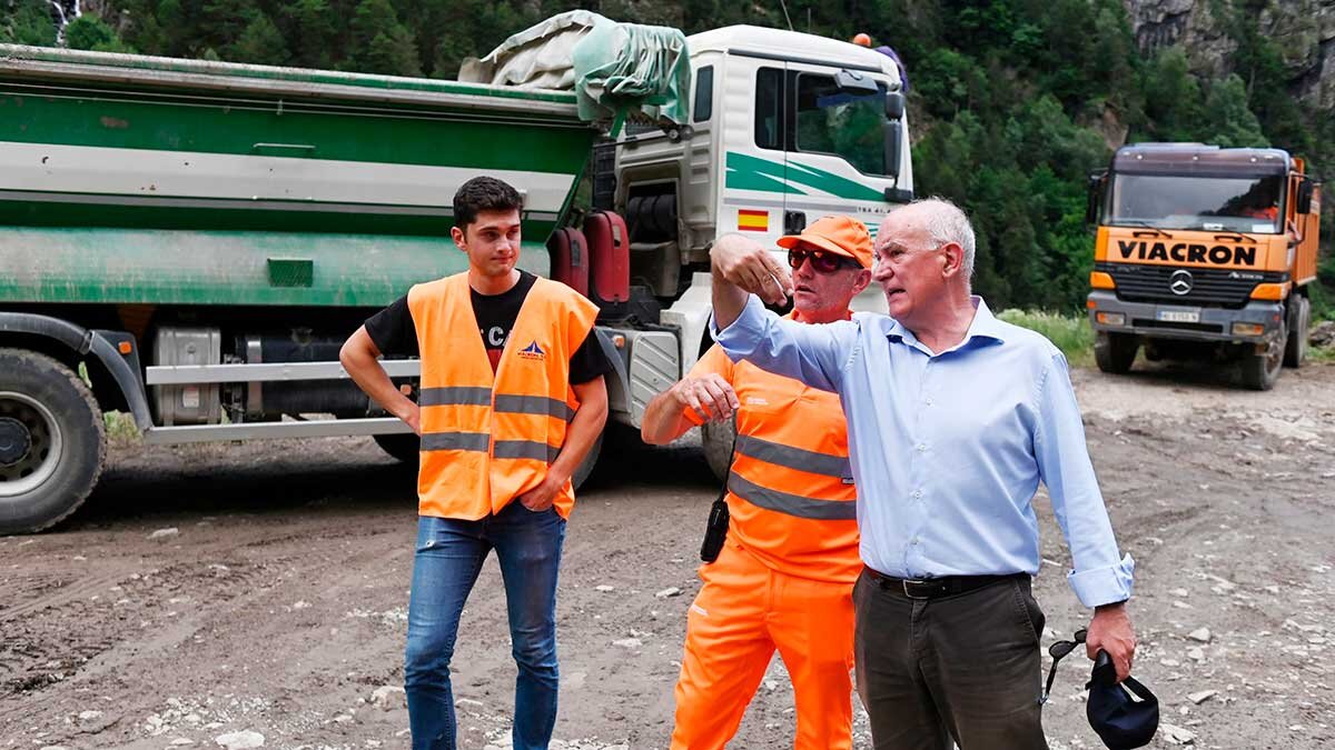 El director general de Carreteras e Infraestructuras, Miguel Ángel Arminio, se ha trasladado a la zona este viernes. Foto: