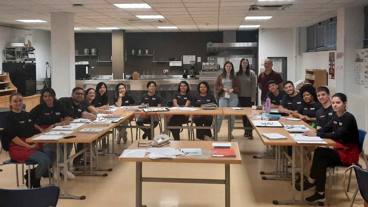 1 Branded Zaragoza Dinamica - Clase