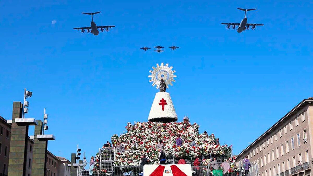La Ofrenda de Flores más larga de la historia. Foto: Pilar Álvarez