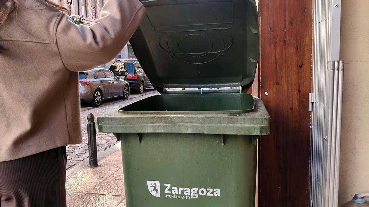 basura-contenedor-zaragoza-sanciones-multas-policía