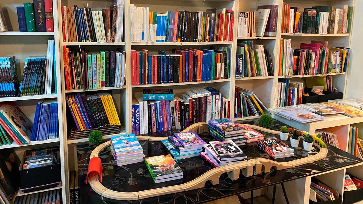 La librería esconde libros de todos los géneros. Foto: I.B