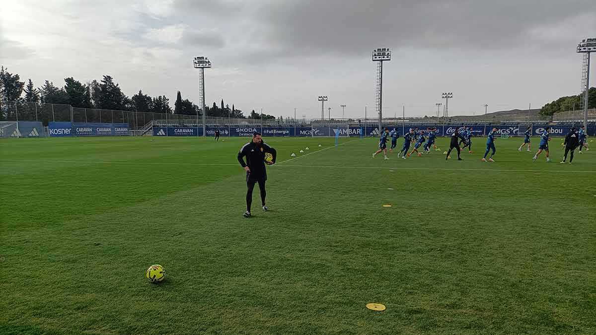 Rubén Sellés, en el entrenamiento del Real Zaragoza este jueves. Foto: M.G.