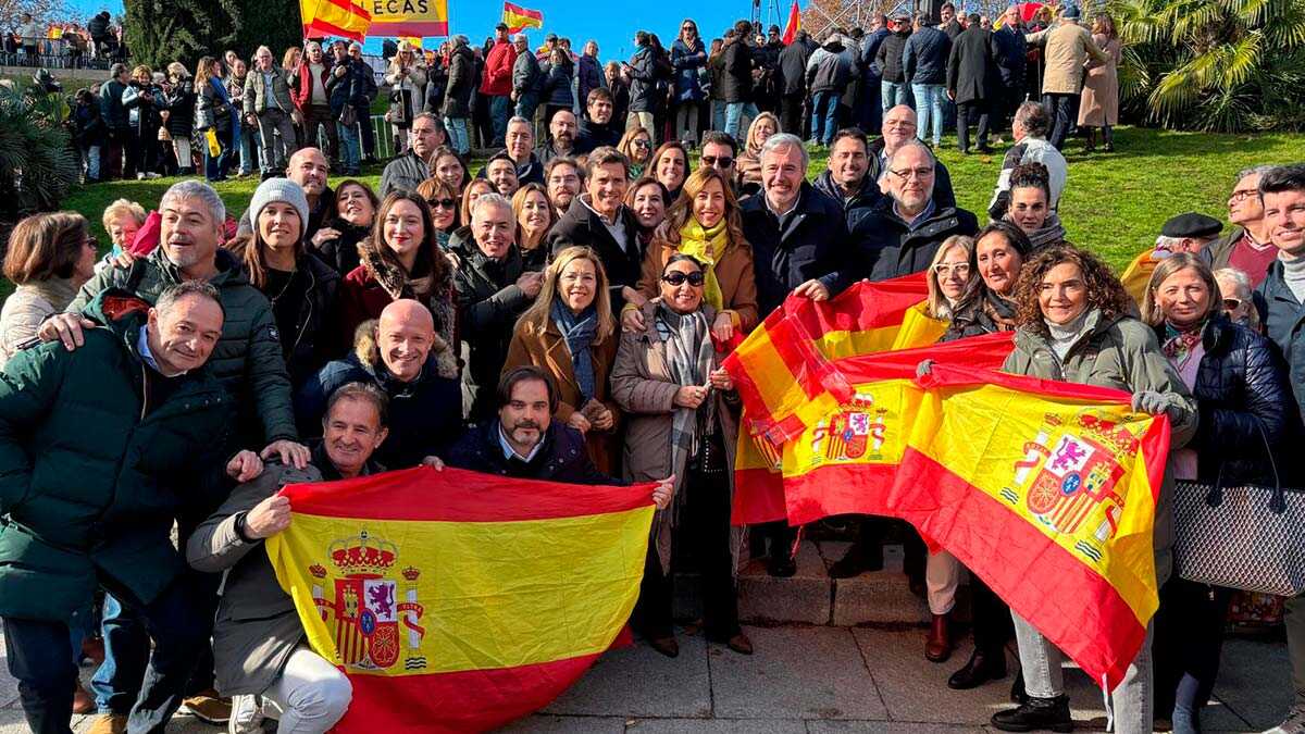 concentración-partido-poular-madrid-pedro-sanchez-aragon