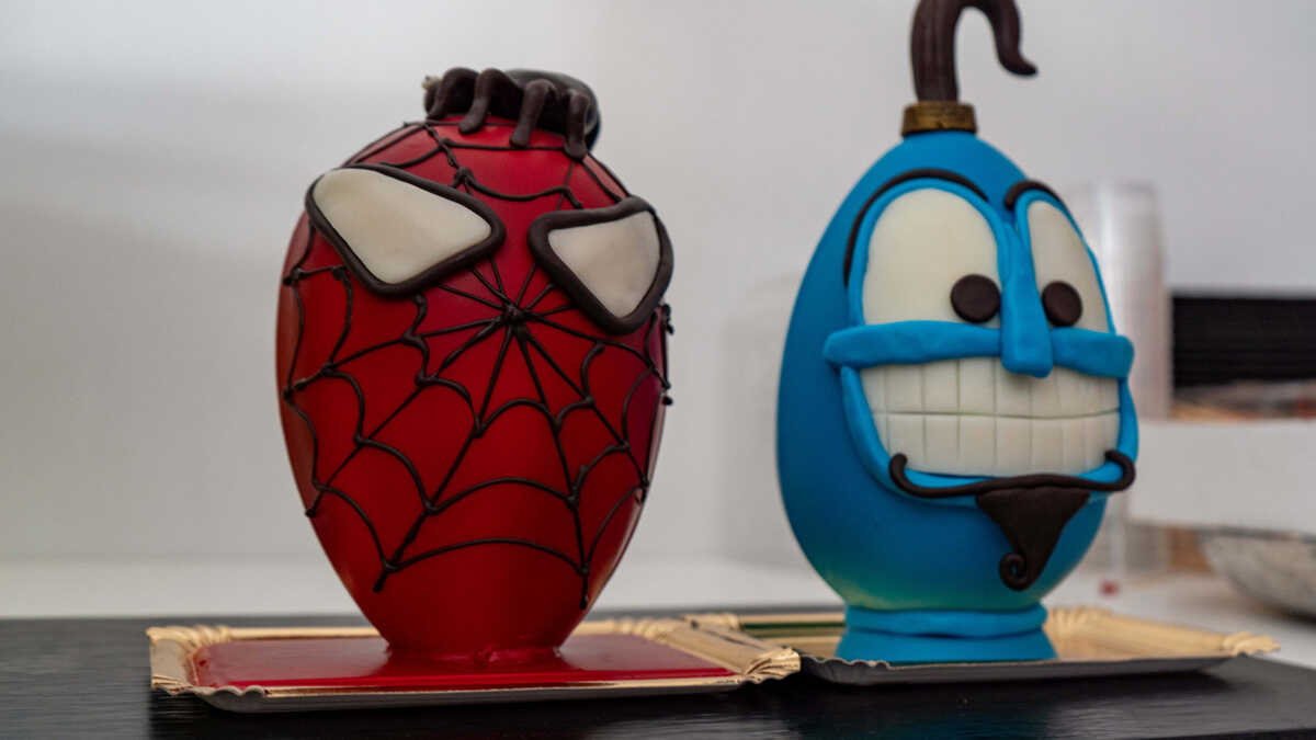 Monas de Spiderman y el Genio de Aladdin. Foto: Jerome Esteban